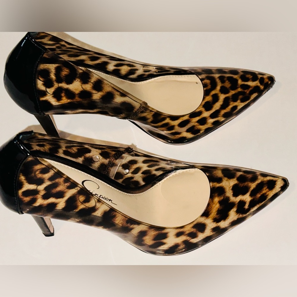 EUC Jessica Simpson Leopard Heels